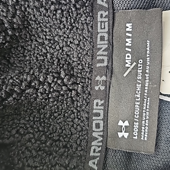 New With Tags Under Armour Pullover - Picture 5 of 7